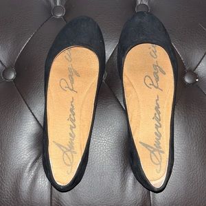 Black American Rag Flats in Size 5.5